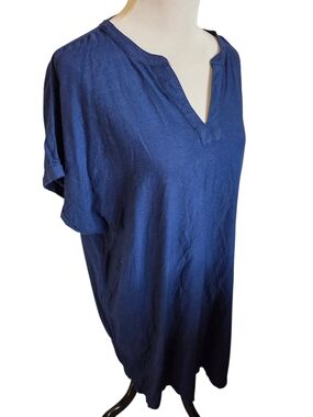 Women's Navy Split V-Neck Tunic Top